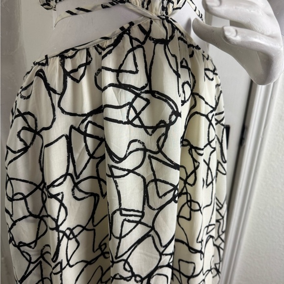 Astr Black and White Spaghetti Strap Maxi Sundress Size Small. A44 - Picture 8 of 17